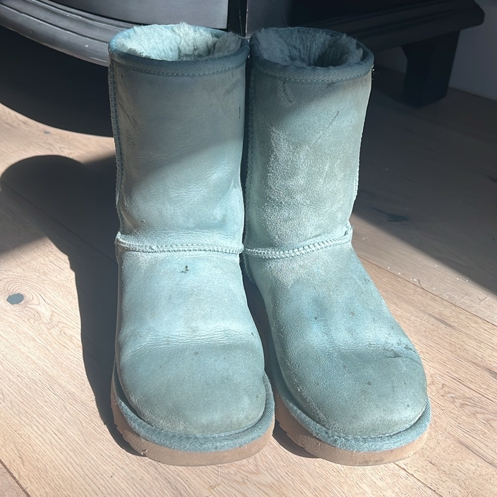 Ugg Classic II Short Boots in Sea Green - Picture 2 of 9